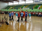 Poczet sztandarowy (od lewej: Anna Stanieczek - Orlik Goleszów, Rafał Dobrowolski - Stella Kielce, Natalia Leśniak - Łucznik Żywiec, Joanna Kamińska - Czarna Strzała Bytom, Milena Barakońska - Obuwnik Prudnik, Marcin Kłoda - Agros Zamość, Paula Wyczechowska - Łucznik Żywiec)