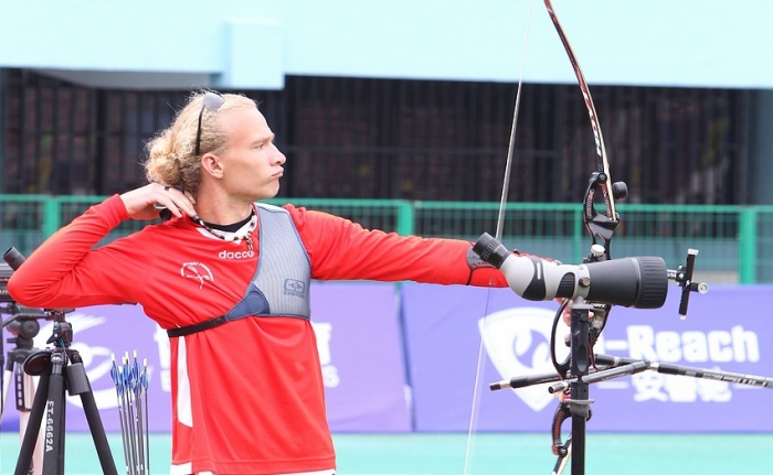 Kacper Sierakowski Wicemistrzem Świata Juniorów - Wuxi 2013